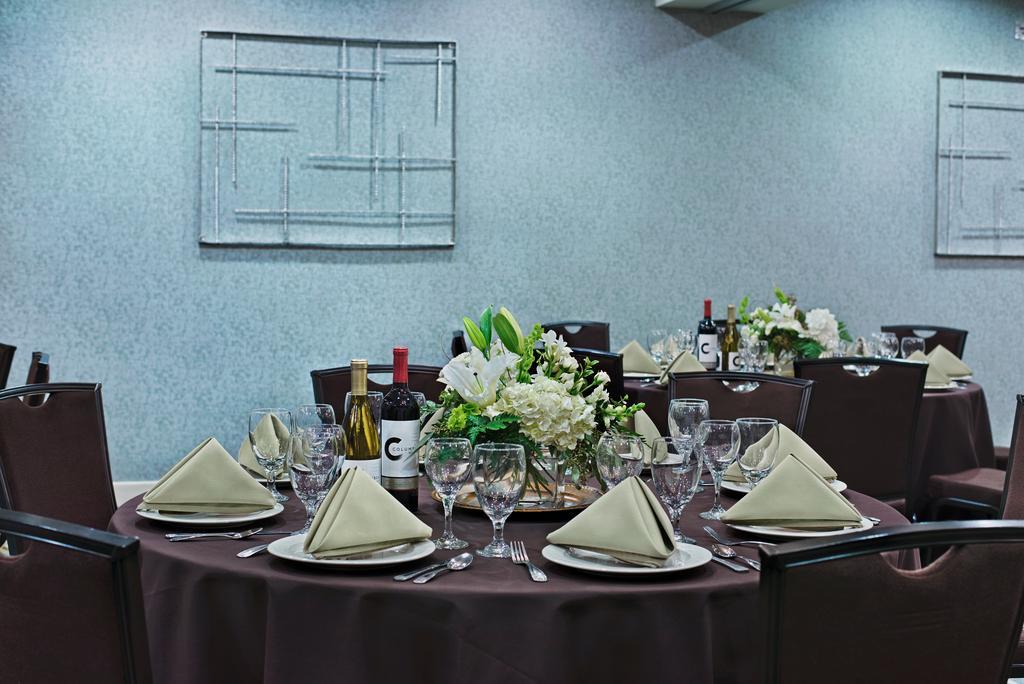 Oxford Suites Silverdale Εξωτερικό φωτογραφία