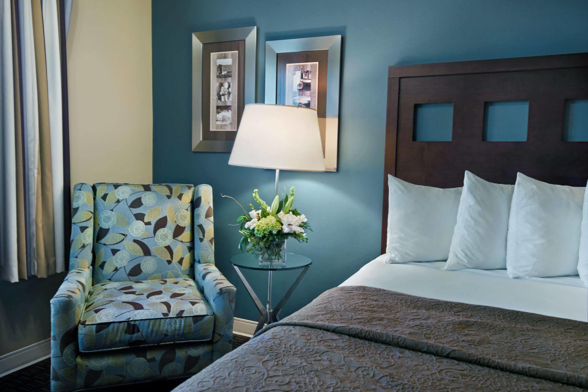 Oxford Suites Silverdale Εξωτερικό φωτογραφία